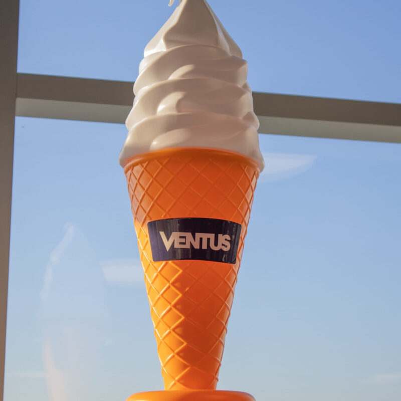 Cono de helado para exhibición 60 CM Ventus